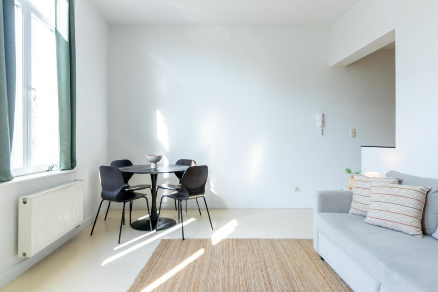 Bright, Spacious Apartments & Perfectly Located In The Heart Of Гент Экстерьер фото