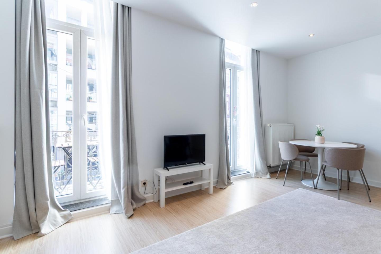 Bright, Spacious Apartments & Perfectly Located In The Heart Of Гент Экстерьер фото